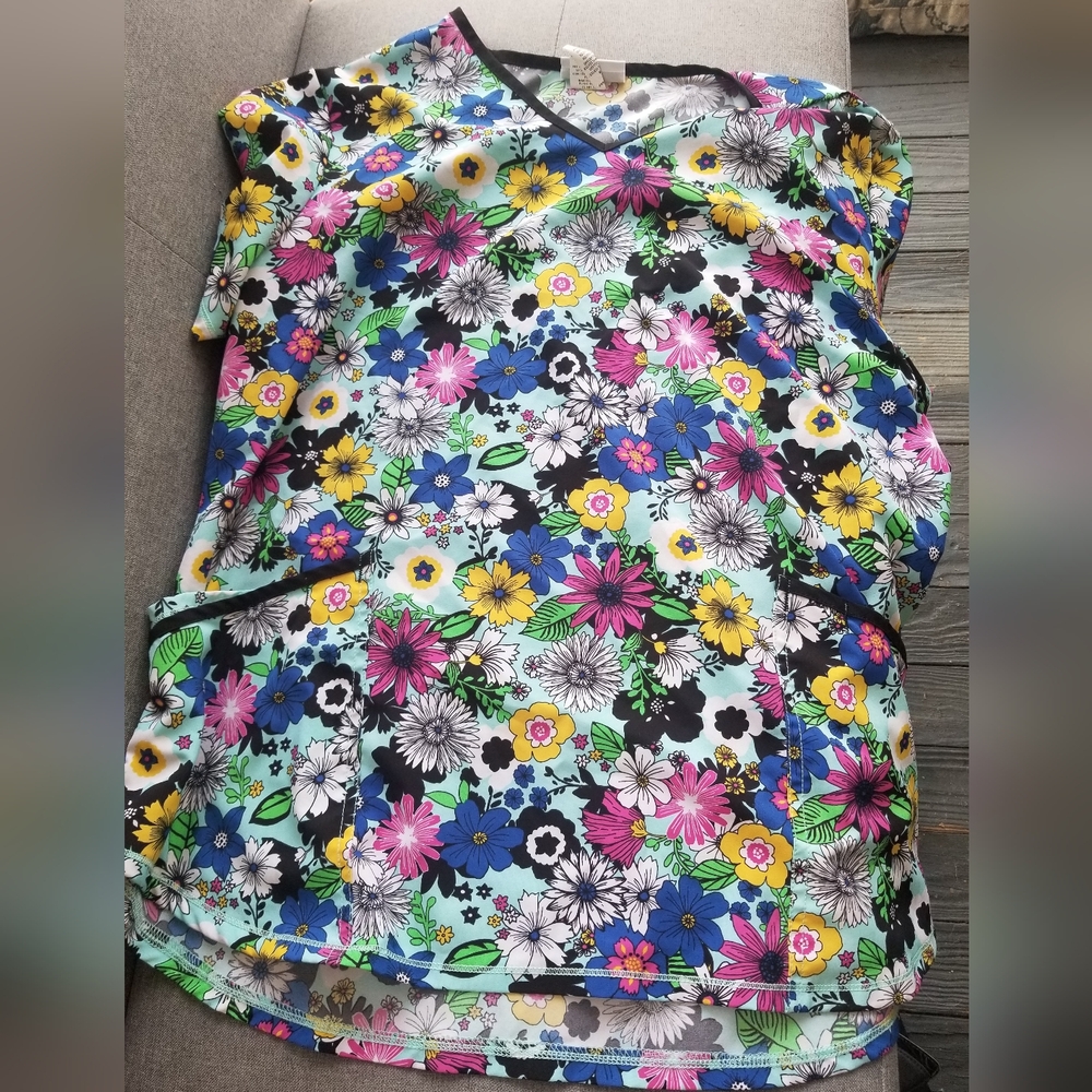 Floral scrub